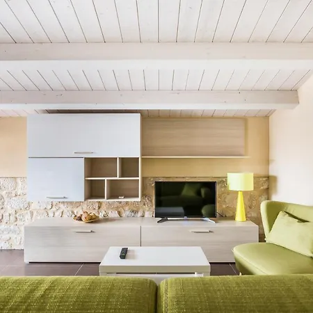 Aparthotel For Family - And Modica