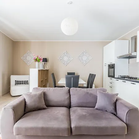 Aparthotel For Family - And
