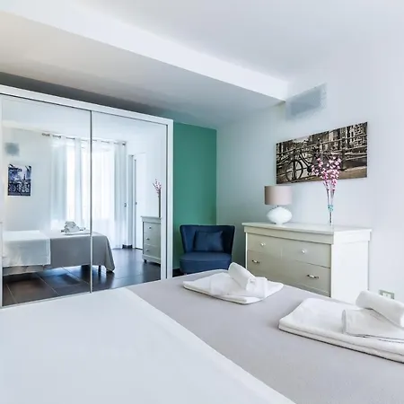 Aparthotel For Family - And *