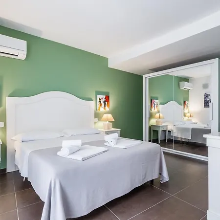 Aparthotel For Family - And Modica