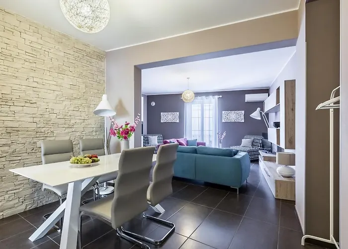 For Family - And 4* Modica